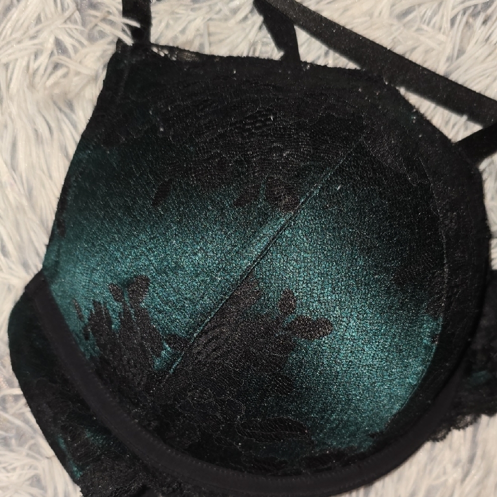 Torrid 42D Dark Teal and Black Lace Bra - Picture 4 of 7